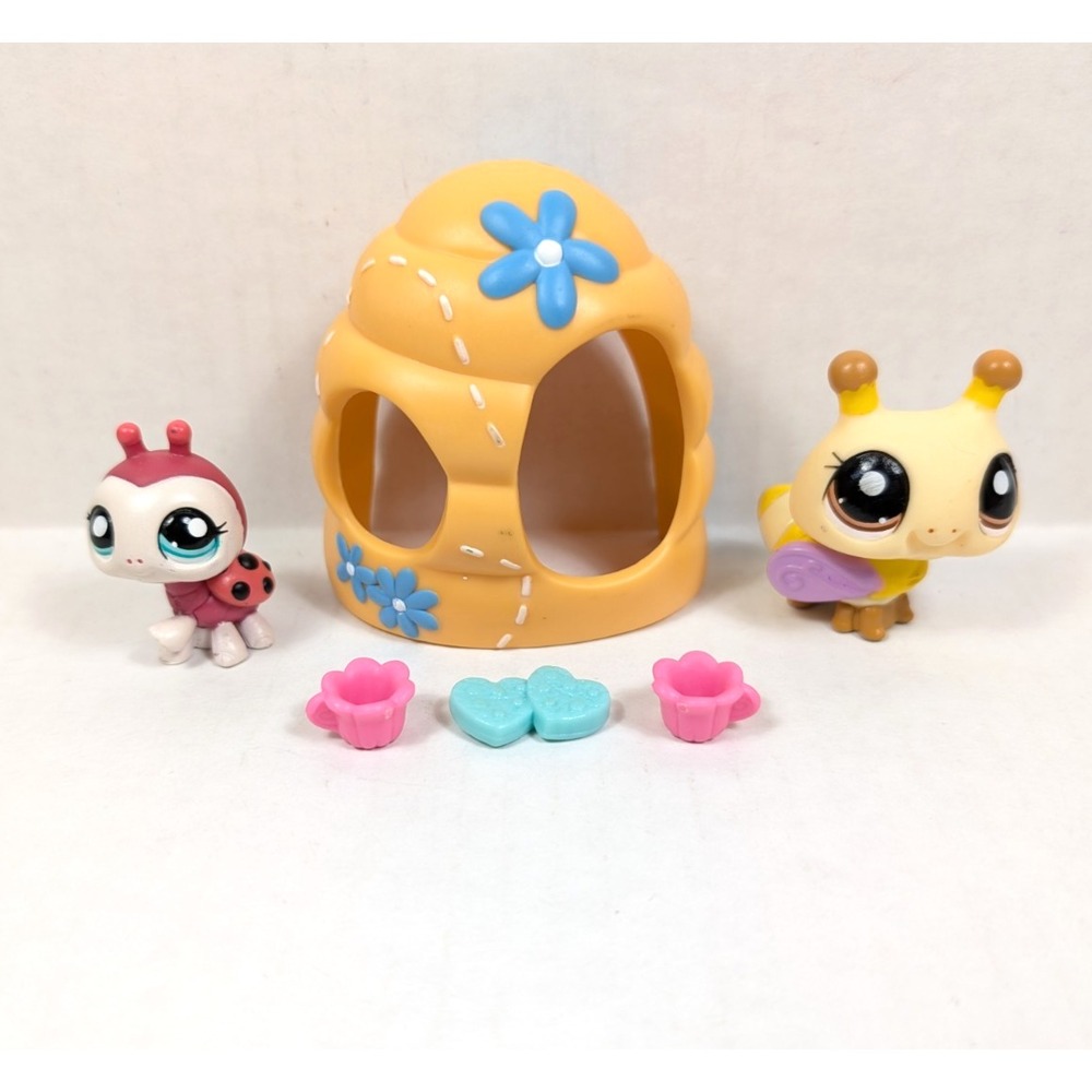 Authentic Littlest Pet Shop Valentines Pets Globe Pack #1987 #1988 Bee Ladybug